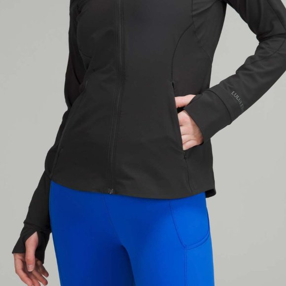 NWT lululemon Mist Over Windbreaker - Picture 7 of 7